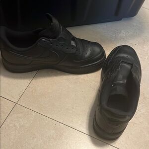 Nike Men's Black Sneakers